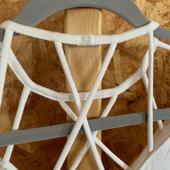 White Crisscross Back Short Sleeve Tunic Top By Venus M Lightweight & Flowy Med - Picture 5 of 6